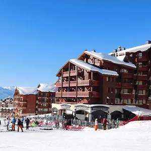Village Montana Apartahotel